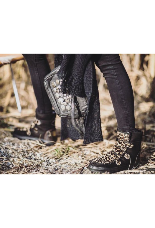 Ymiz Leopard Nero (sheepskin)