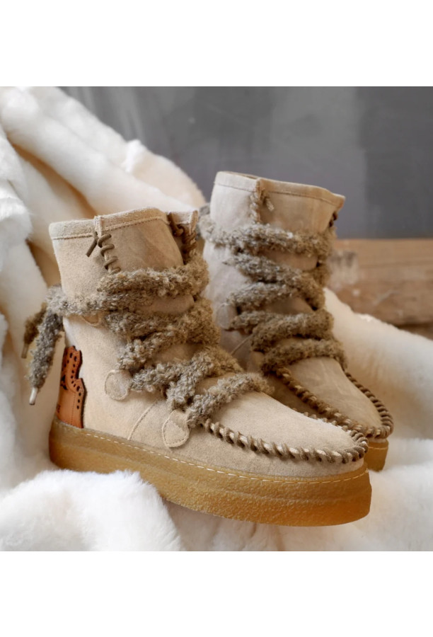 Ymiz M Stringe Sand (sheepskin)