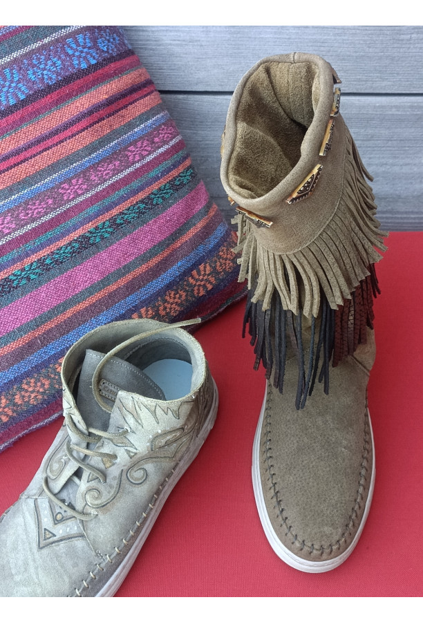 Uluru Essence Moss Green