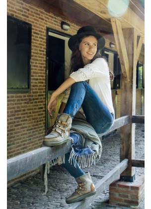 Ymiz M Urban Bosco (sheepskin)