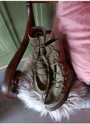 Ymiz H Bosco (sheepskin)