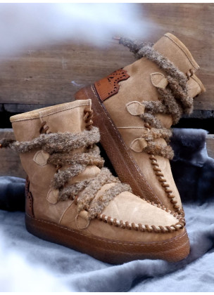 Ymiz M Stringe Sand (sheepskin)